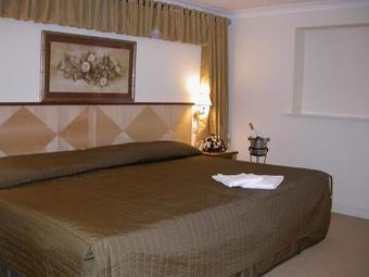 Clarion Collection Hotel The Olde Barn