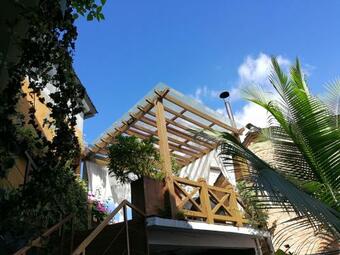 Hostal His & Her Story Guesthouse