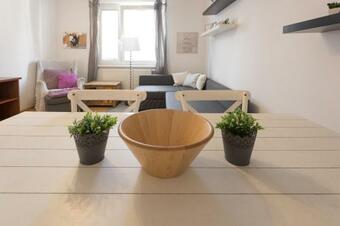 Gorgeous Hideout | City Center Apartment