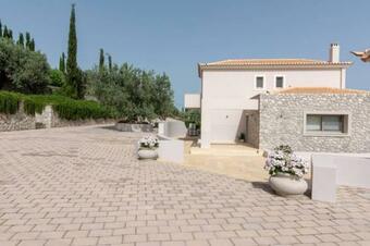 Luxury Private Villa With Outstanding 180� Seaview