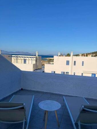 Apartamento A Magical Seafront Maizonette In Aegina
