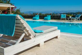 Exclusive Privet Villa In Viros