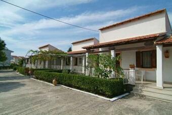 Apartamento Thanos Rooms