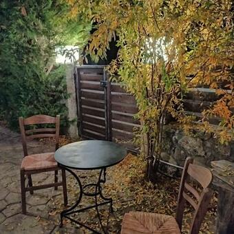 Hostal Guesthouse Elaia