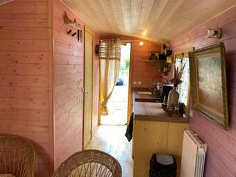 Roulotte Pour Une Nuit En Amoureux Tout �quip�e..