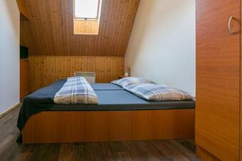 Hostal Penzion A Restaurace Pod Sjezdovkou