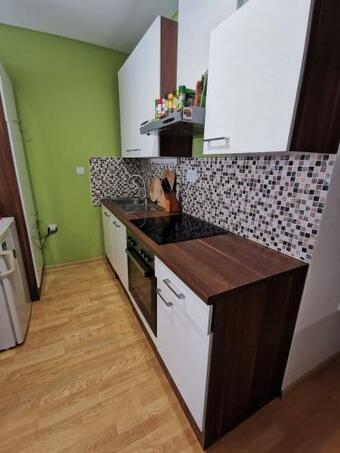 Apartamento Prijetno Stanovanje S Parkirnim Mestom