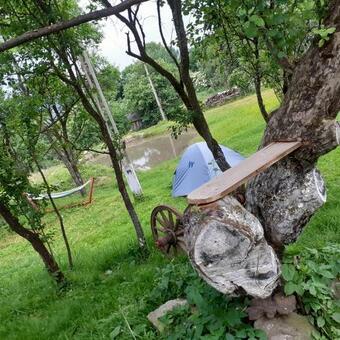 Hostal Room In Bb - Camping Retreat In A Rural Way