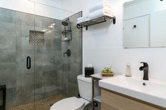 Lakefront Drive Manor