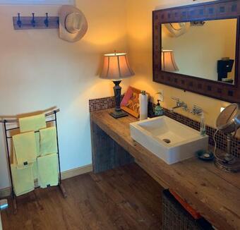 Lodge Rancho Tres Vistas (3 Views Ranch)