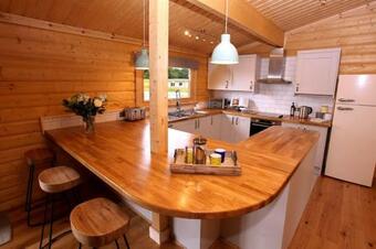 Cambridgeshire Lakes - Luxury Lodges In A Stunning Lake Location