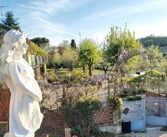 Immaculate 1-bed Apartment In Mombercelli