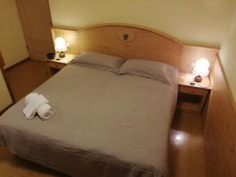 Hostal Camere Larice