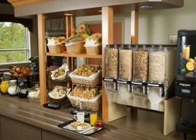 Hotel Comfort Inn & Suites