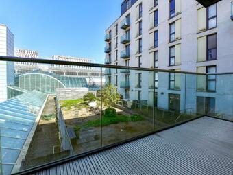 Pass The Keys Super Central Spacious 2 Bed Apartment With Parking