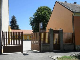Hostal Belv�rosi Panzi� P�pa