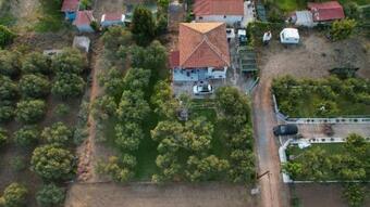 Cheerful 2 Bedrooms Home Near The Beach With Parking And Garden