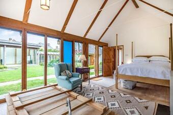 The Barn At Butts Farm