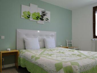 Apartamentos G�te 1805 Montagnes Du Jura Avec Spa Et Sauna Class� 3 �toiles