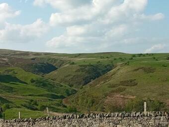 Shepherd Hut Set In The Peak District Buxton Derbyshire