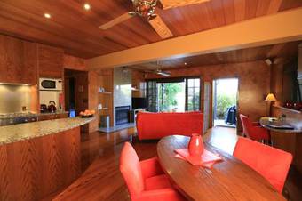 Rhyll Haven Luxury Apartments And B&B