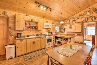 Forksville Mountain Lodge Retreat With Porch!