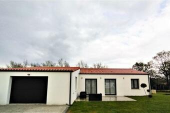 Maison Neuve � Proximit� Des Plages Et Animations 4 Pers