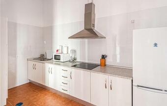 Stunning Apartment In Villa Del Rey With Wifi, Outdoor Swimming Pool And 1 Bedrooms