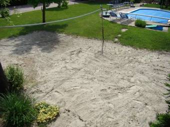 K�nszler Apartmanh�z