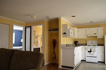 Lodge Alert Bay Resort