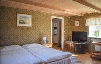 Stunning Apartment In Nybrostrand With