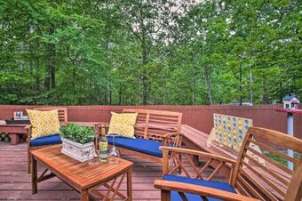 Lake Livingston Retreat With Private Hot Tub!