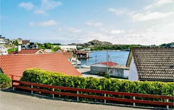 Nice Apartment In Hellvik With Wifi And 1 Bedrooms