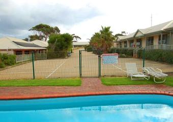 Lightkeepers Inn Motel