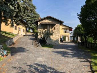 Hostal Suite Villa Dei Leoni