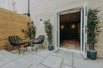 Apartamento Clifton 32 - Garden Flat With Hot Tub - Hopewell