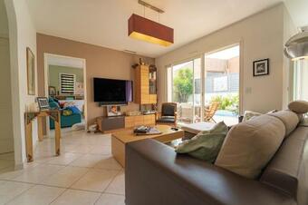 Villa Topaze By Precious Houses