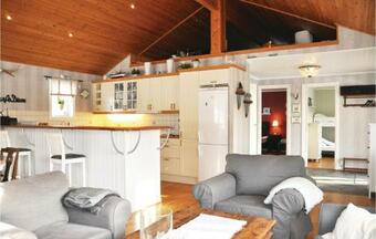 Two-bedroom Holiday Home In Svanskog