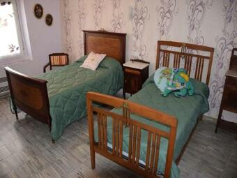 Tasteful Holiday Home In Mahora With Balcony Terrace