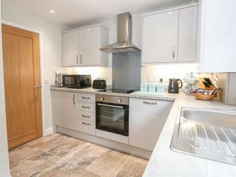 Hadleigh Farm Cottage