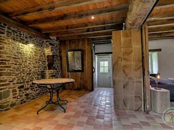 G�te Co�smes, 4 Pi�ces, 6 Personnes - Fr-1-538-88