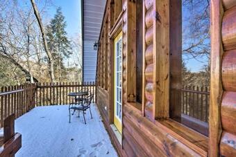 Beattyville Cabin With Decks-by Red River Gorge!