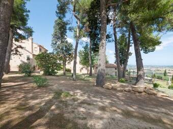 Scenic Apartment In Mombaroccio With Garden Near City Centre