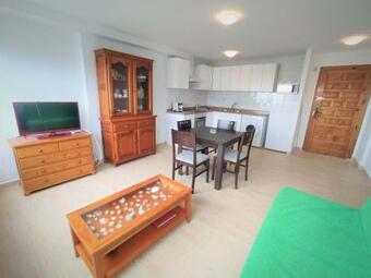 Apartamentos Los Caballos Con Wifi Y Parking Albert Villas