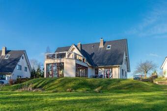 Apartamento Whg-2-habichtssicht-ferienhaus-am-boddenufer-buschvitz