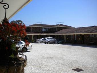 Rosebourne Gardens Motel