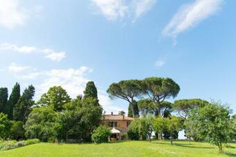 Agroturismo The Oaks A Family Estate