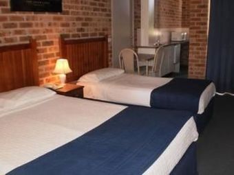 Lake Haven Motor Inn