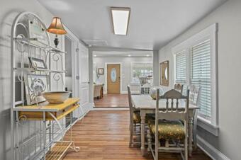 Conch's Point Cottage