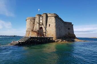 The Cocooning House Seaview In Barnenez